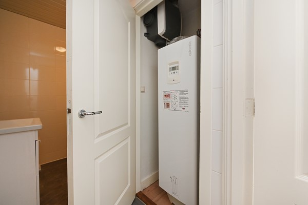 Medium property photo - Barneveldstraat 35, 2573 WB Den Haag